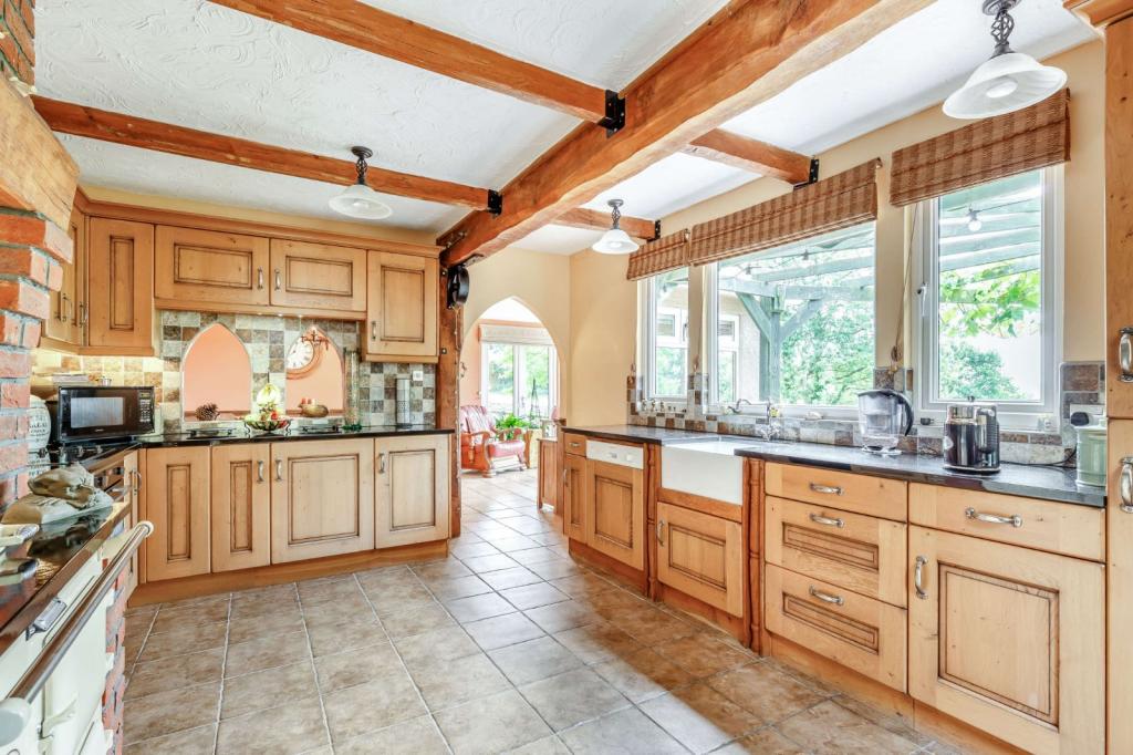 3 bedroom detached house for sale in Rewe, Exeter, EX5