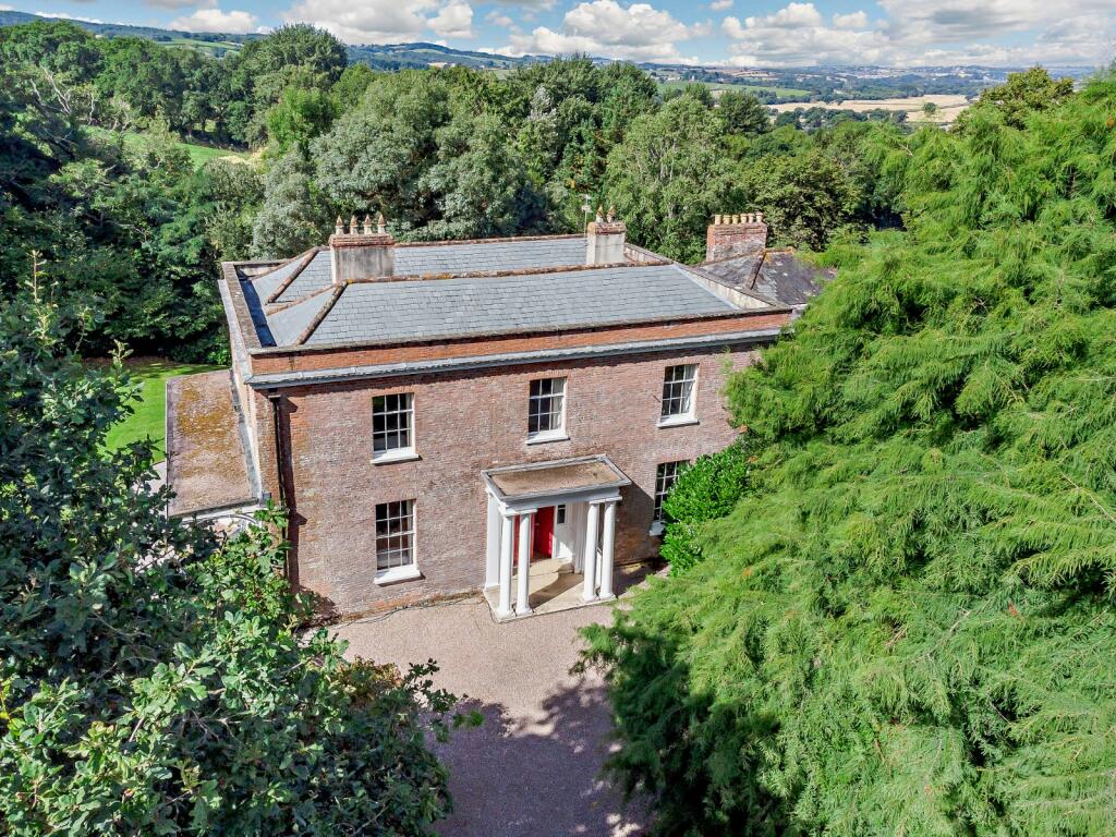 6 bedroom detached house for sale in Upton Pyne, Exeter, Devon, EX5