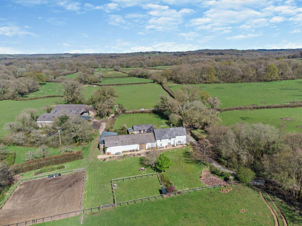 4 bedroom detached house for sale in Hatherleigh, Okehampton, Devon, EX20