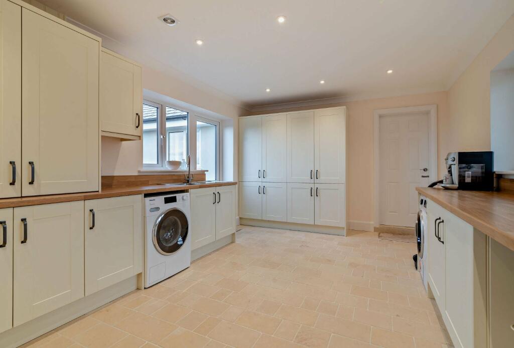 Additional property image - Combe Street Lane, Yeovil, Somerset