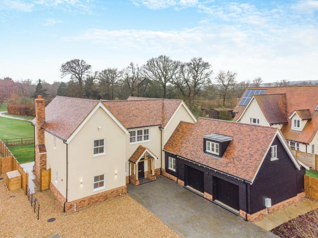 5 bedroom detached house for sale in Rectory Road, Stisted, Braintree