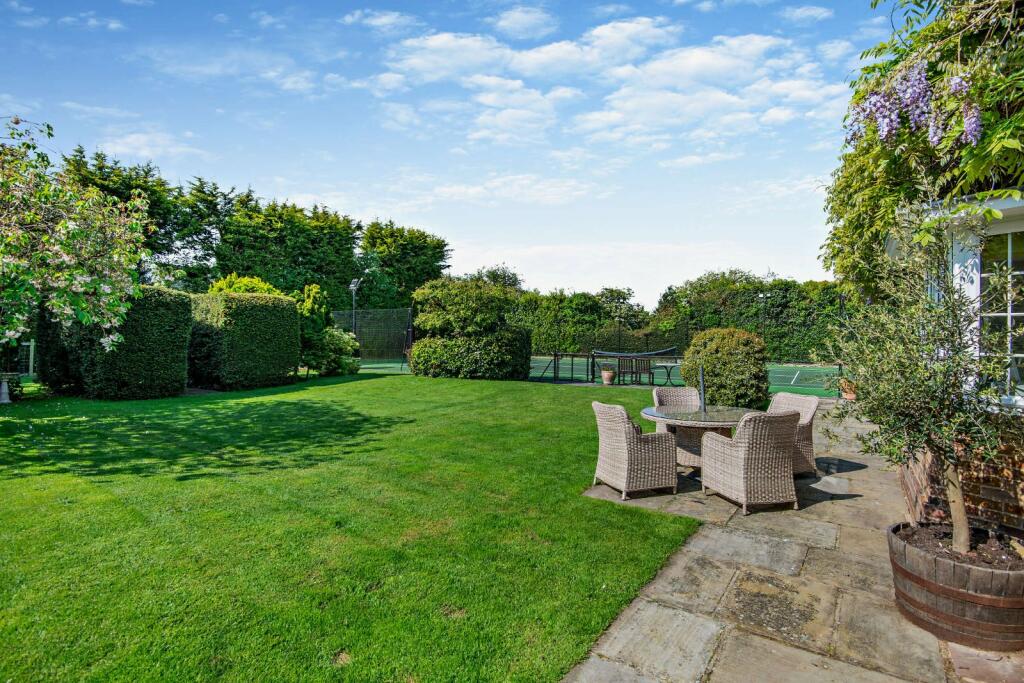 Additional property image - Vicarage Lane, Tillingham, Southminster, Essex