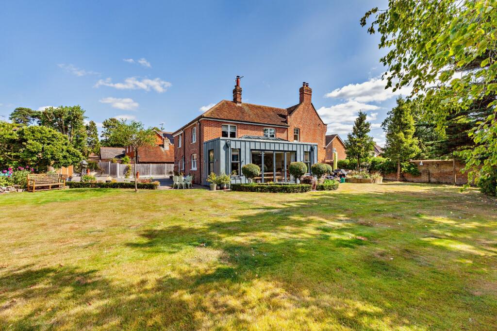 Additional property image - Springfield Road, Chelmsford, Essex