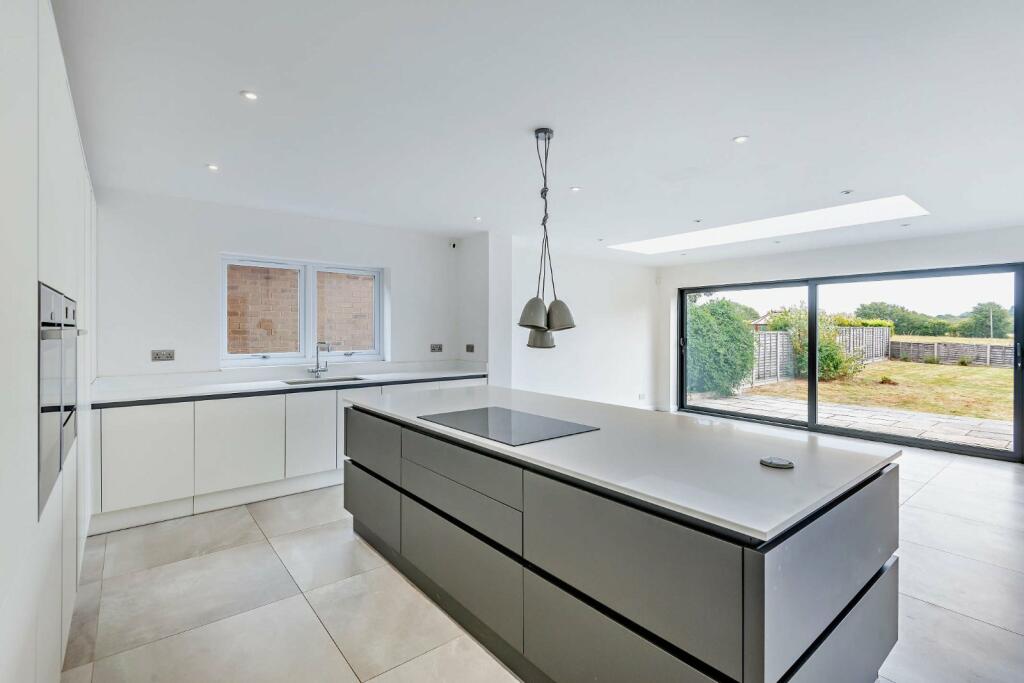 Additional property image - Hull Green, Matching Green, Harlow, Essex