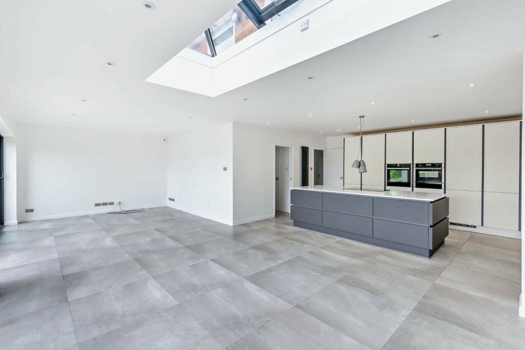 Additional property image - Hull Green, Matching Green, Harlow, Essex