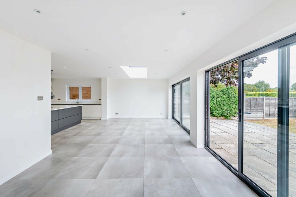 Additional property image - Hull Green, Matching Green, Harlow, Essex