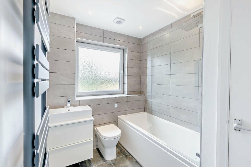 Additional property image - Hull Green, Matching Green, Harlow, Essex