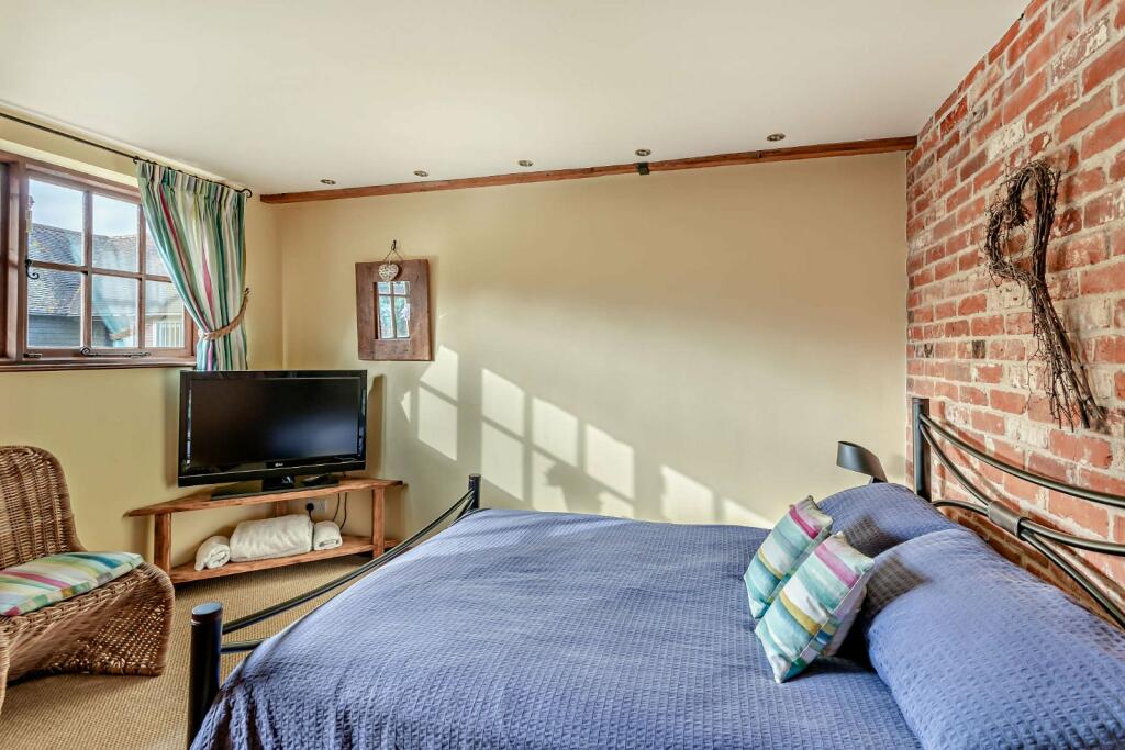 Additional property image - School Road, Stanford Rivers, Ongar, Essex