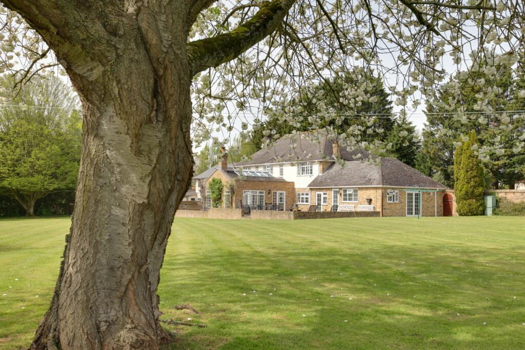 Additional property image - Boyton Cross, Roxwell, Chelmsford, Essex