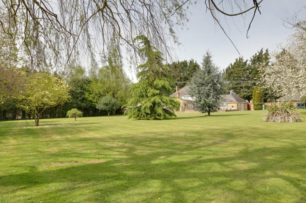 Additional property image - Boyton Cross, Roxwell, Chelmsford, Essex