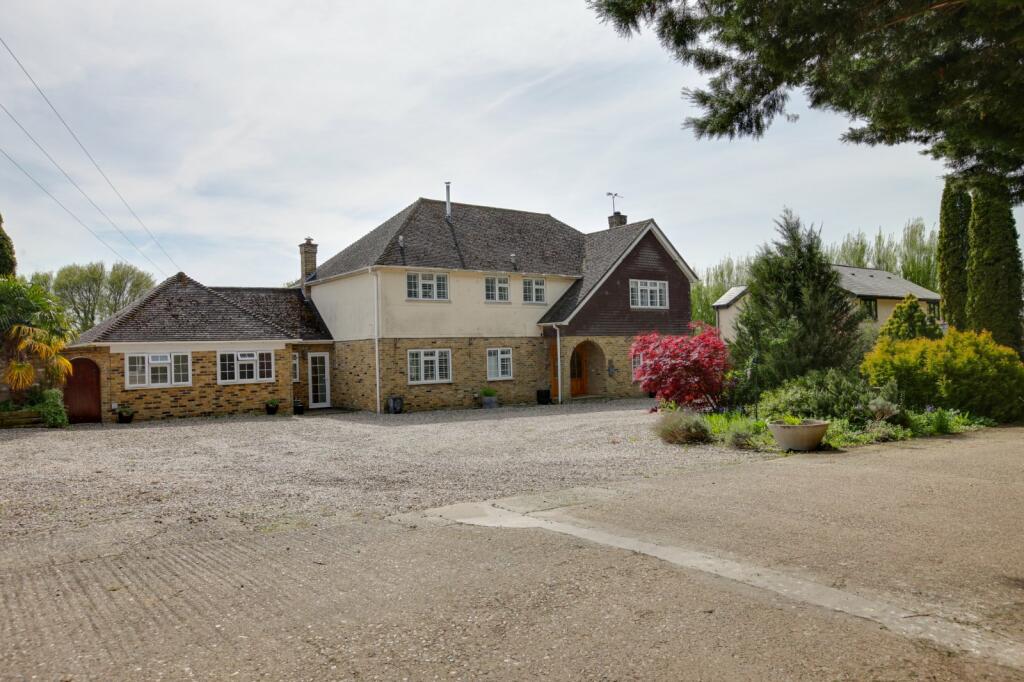 Additional property image - Boyton Cross, Roxwell, Chelmsford, Essex