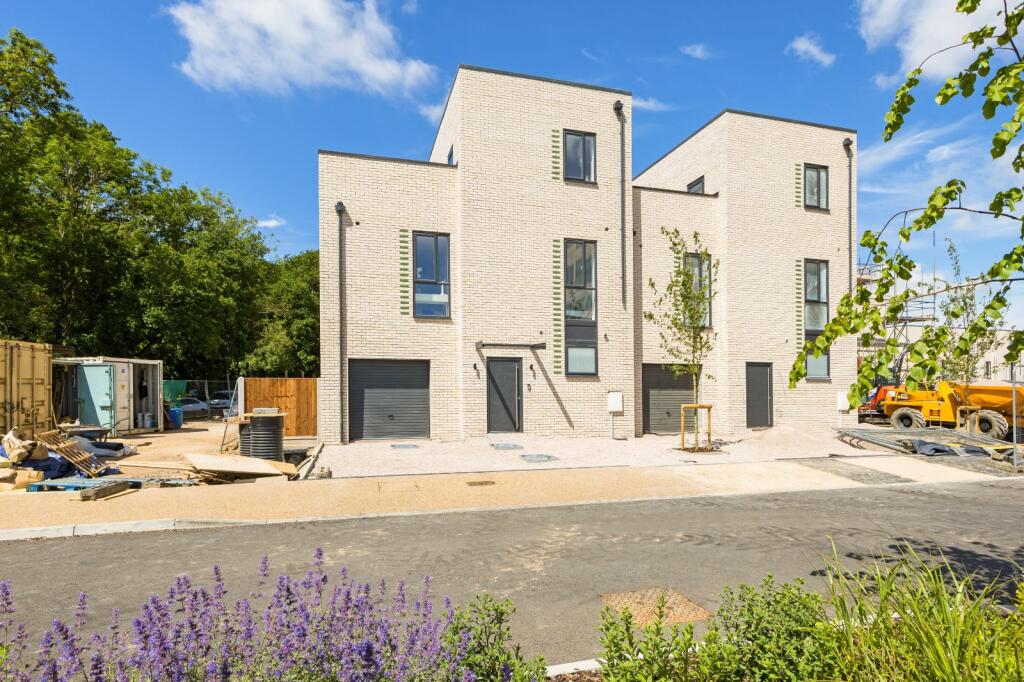 Main image of property: Clive Road, Great Warley, Brentwood, Essex