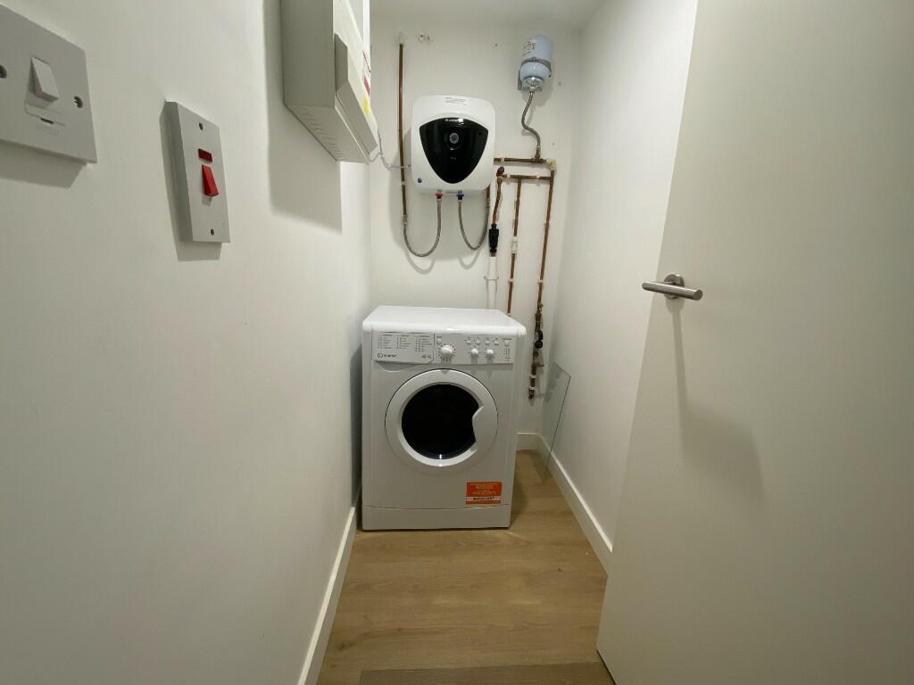 Additional property image - High Street, West Bromwich,West Midlands, B70