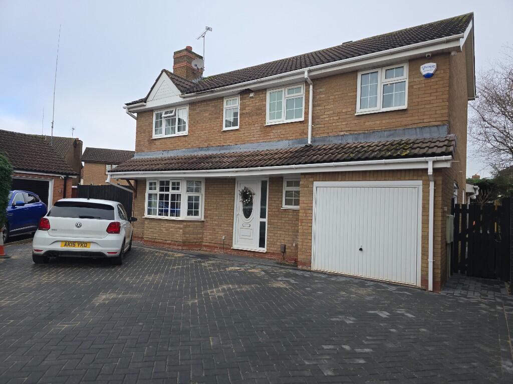 Main image of property: Gloucester Close, Nuneaton, Warwickshire, CV11