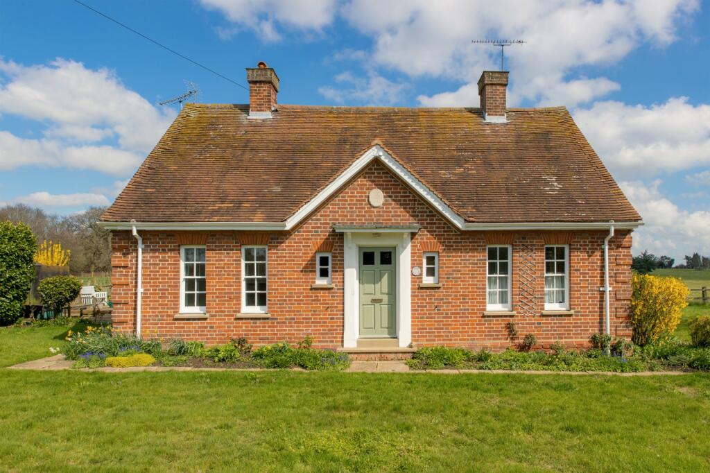 Additional property image - Fingringhoe Road, Rowhedge, Colchester, Essex
