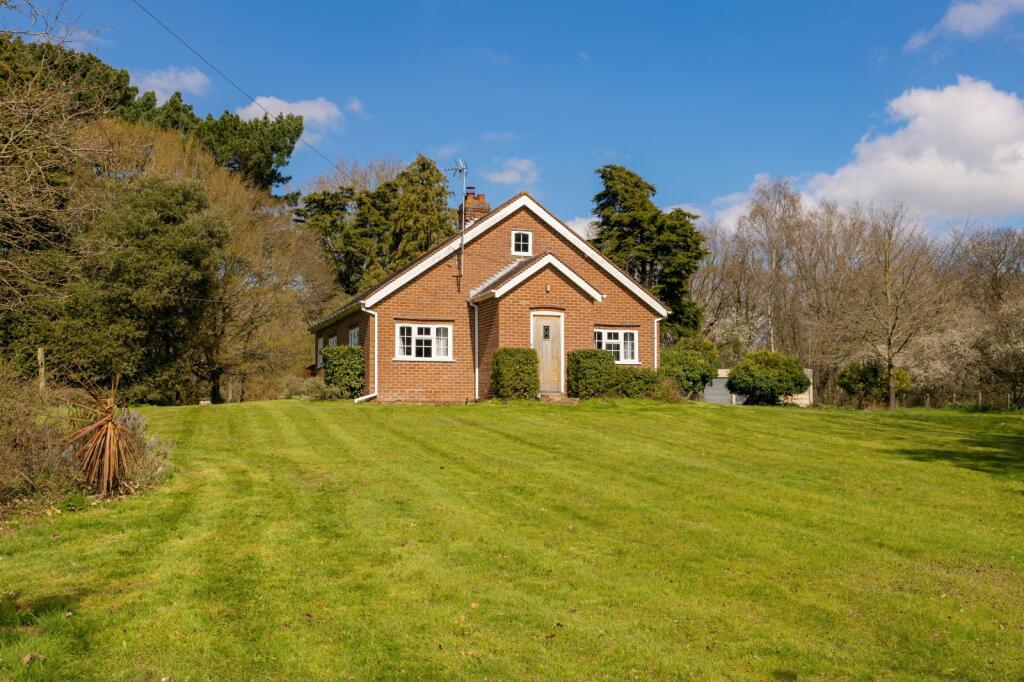 Additional property image - Fingringhoe Road, Rowhedge, Colchester, Essex