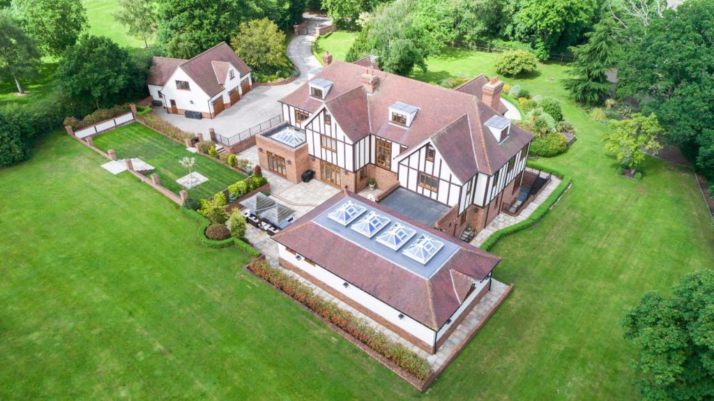 7 bedroom detached house for sale in Mope Lane, Wickham Essex, CM8
