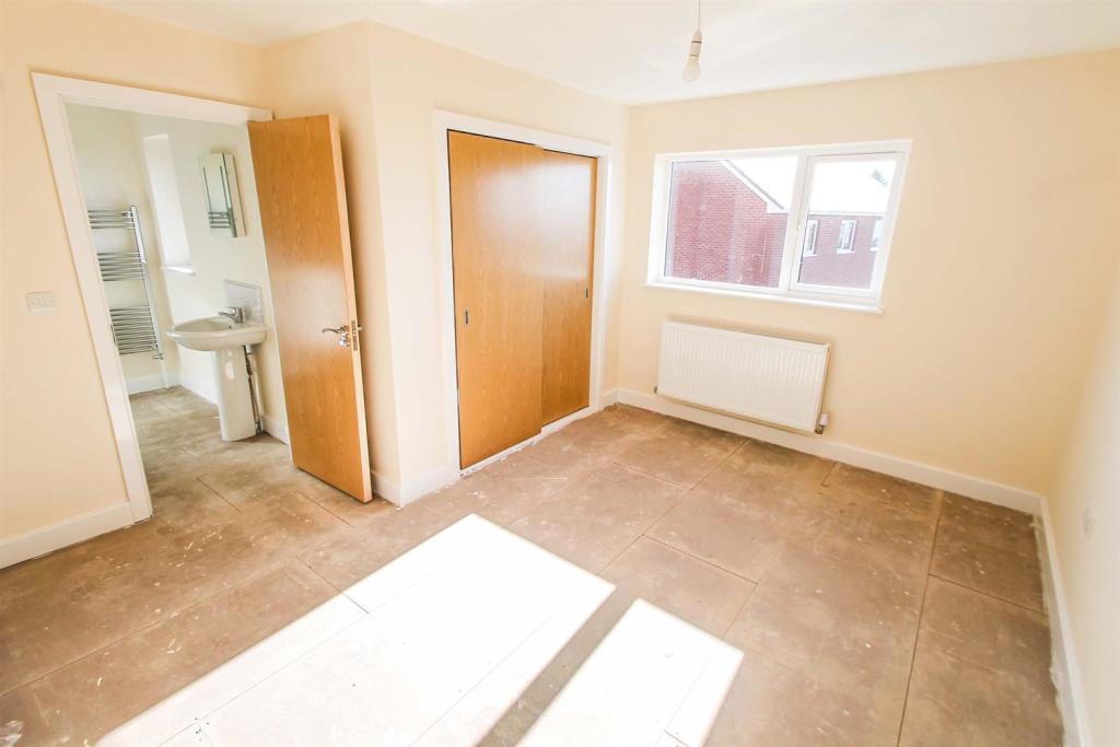 3 bedroom detached house for sale in Springfield Way, Clee Hill, Ludlow