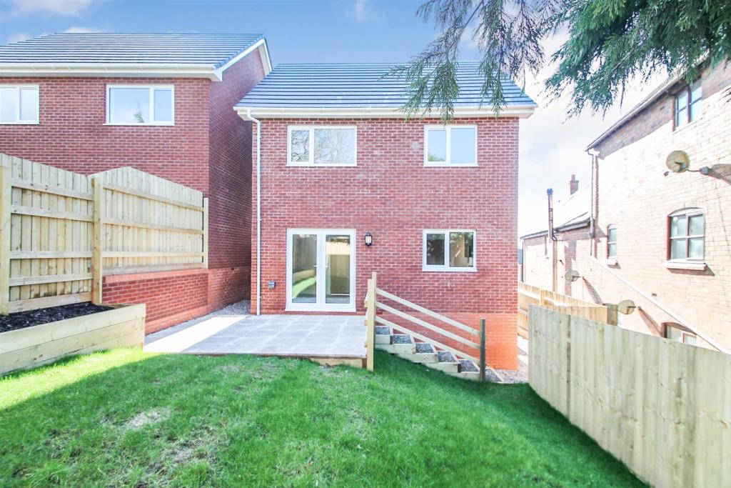 3 bedroom detached house for sale in Springfield Way, Clee Hill, Ludlow