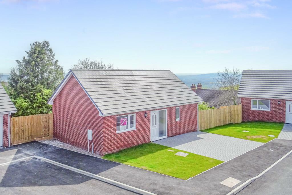 3 bedroom detached house for sale in Springfield Way, Clee HIll, Ludlow