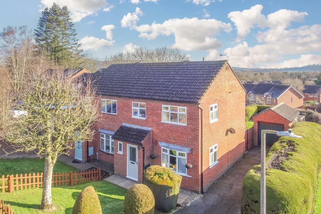 3 bedroom semidetached house for sale in Clee View Close, Ludlow, SY8