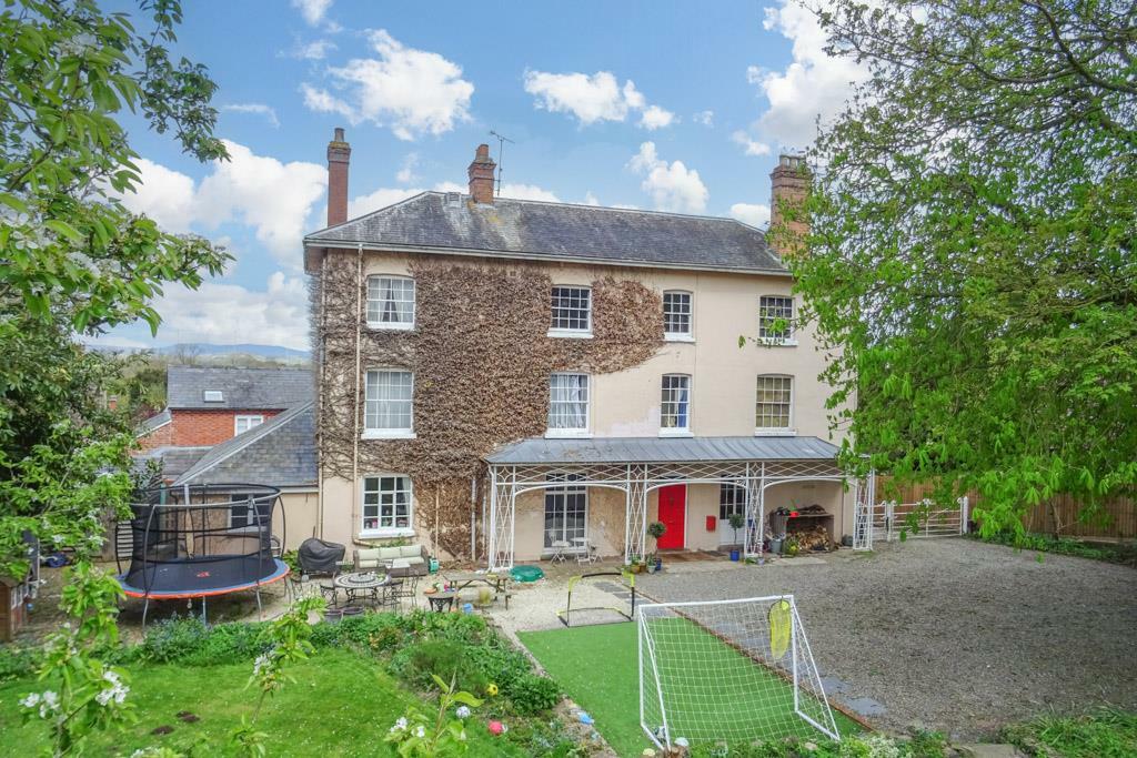 7 bedroom detached house for sale in Orleton, Ludlow, SY8