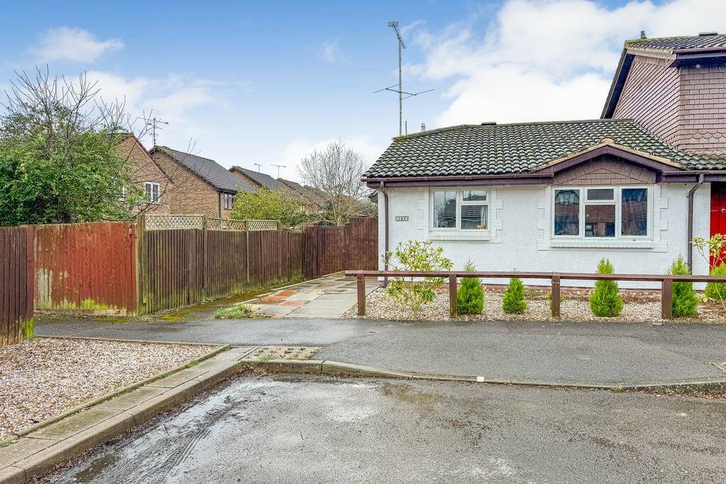 3 bedroom bungalow for sale in Fleetham Gardens, Lower Earley, Reading, RG6