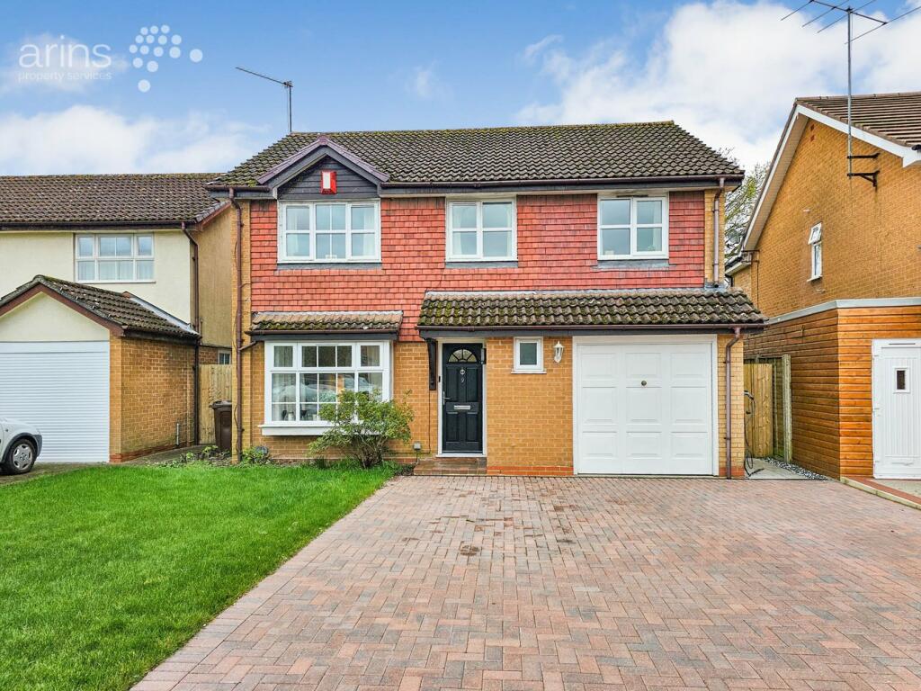 4 bedroom detached house for sale in Witcham Close, Lower Earley, Reading, RG6