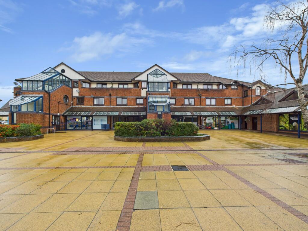 Main image of property: Loddon Vale Centre, Woodley, Reading, RG5
