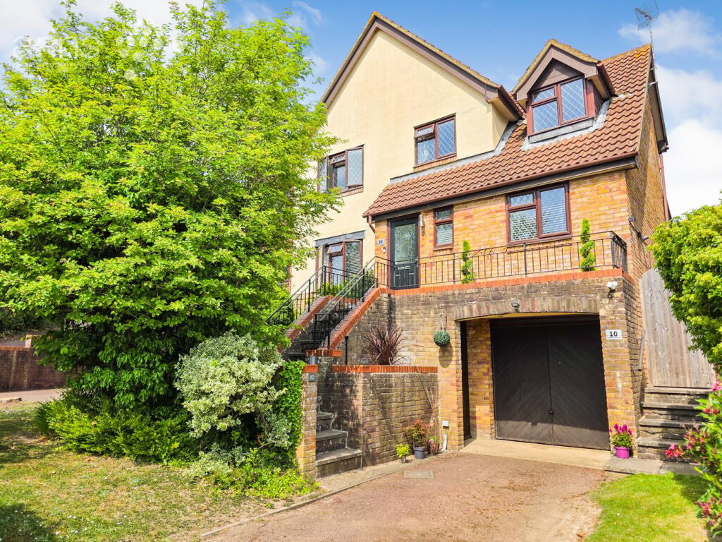Main image of property: Goldthorpe Gardens, Lower Earley, Reading, RG6