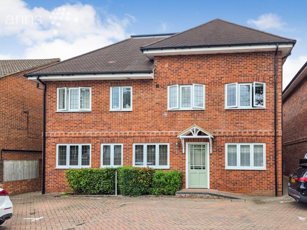 Main image of property: Reading Road, Winnersh, Wokingham, RG41