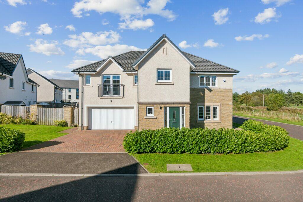 Main image of property: 14 Cobden Crescent, Bearsden, G61 3EW