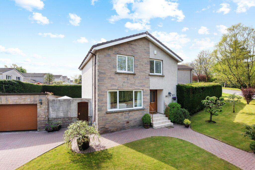 Main image of property: 128 Prestonfield, Milngavie, G62 7QA