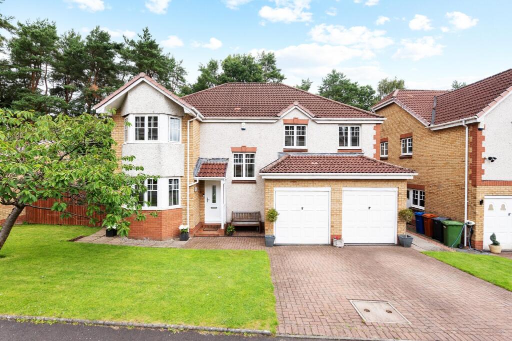 Main image of property: 83 Fernlea, Bearsden, G61 1NE