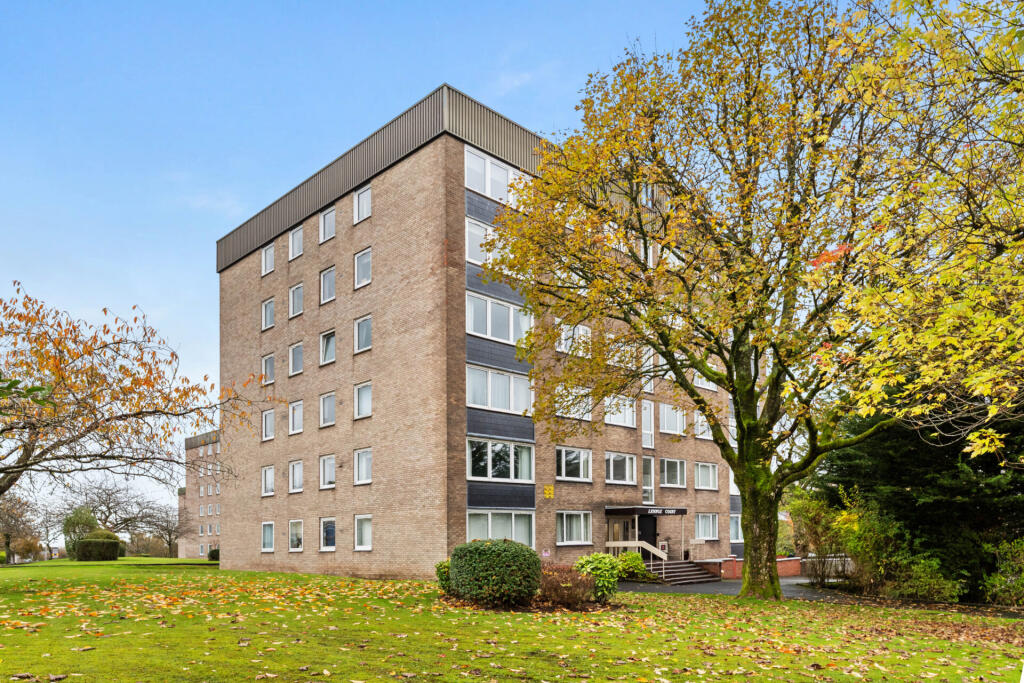 Main image of property: Flat 1D, Lennox Court, 14 Sutherland Avenue, Bearsden, G61 3JW