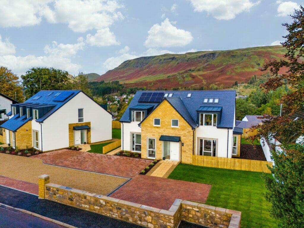 3 bedroom flat for sale in Campsie View, Strathblane, G63 9EL, G63