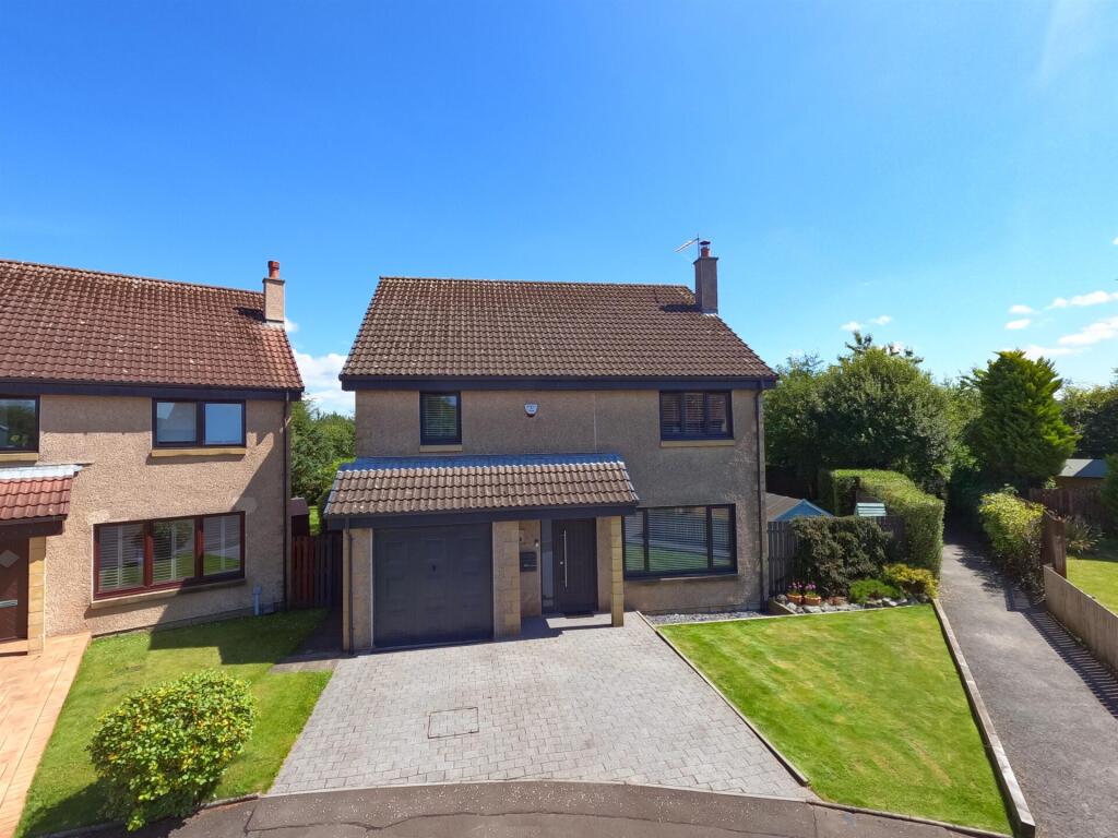Main image of property: Station Rise, Lochwinnoch
