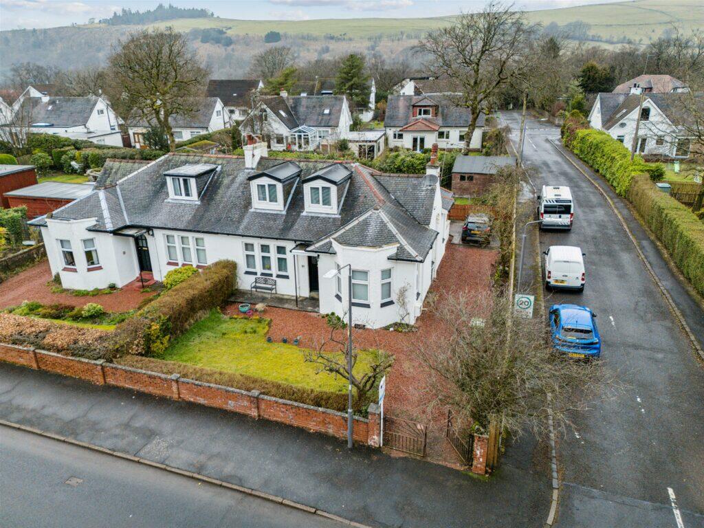 3 bedroom semidetached house for sale in Neilston Road, Uplawmoor, G78