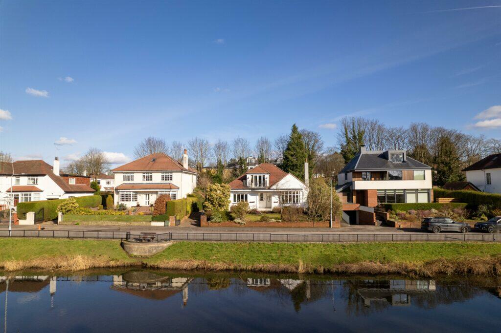 5 bedroom detached house for sale in Broompark Drive, Newton Mearns, G77