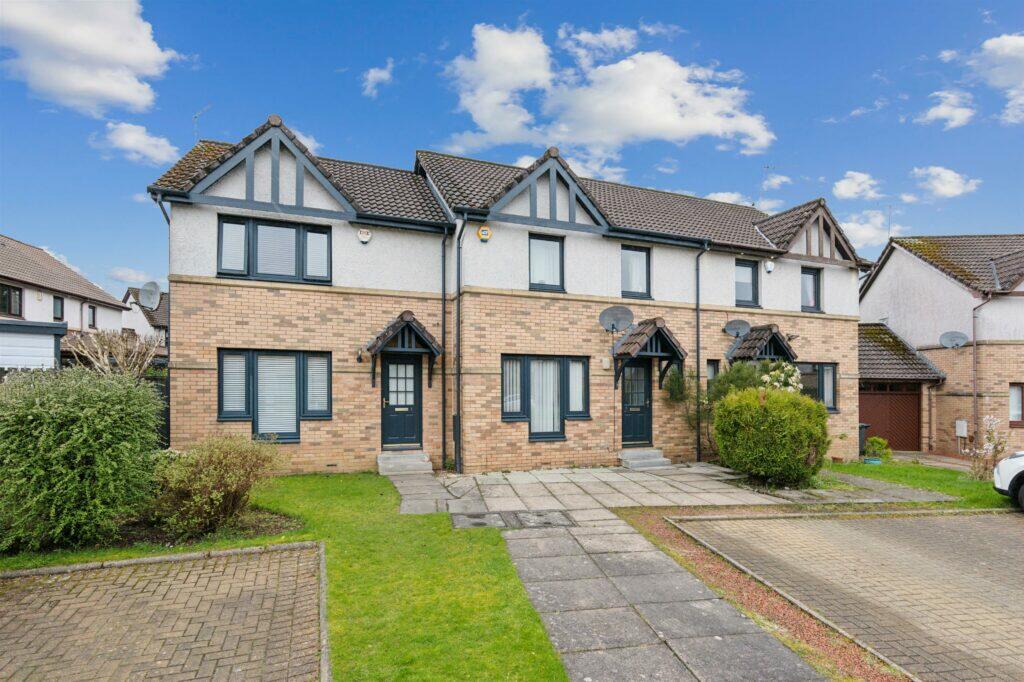3 bedroom terraced house for sale in Birnam Place, Newton Mearns, G77