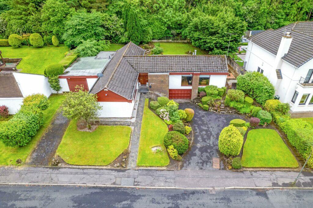 3 bedroom detached house for sale in Park Drive, Thorntonhall, G74