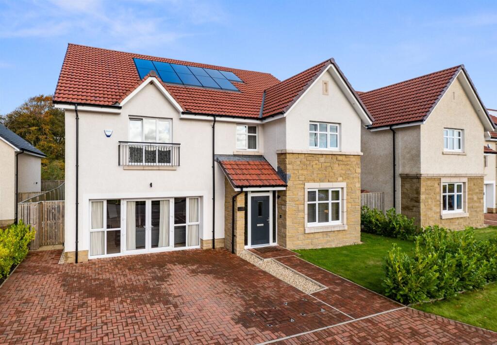 Main image of property: Sollas Gardens, Newton Mearns