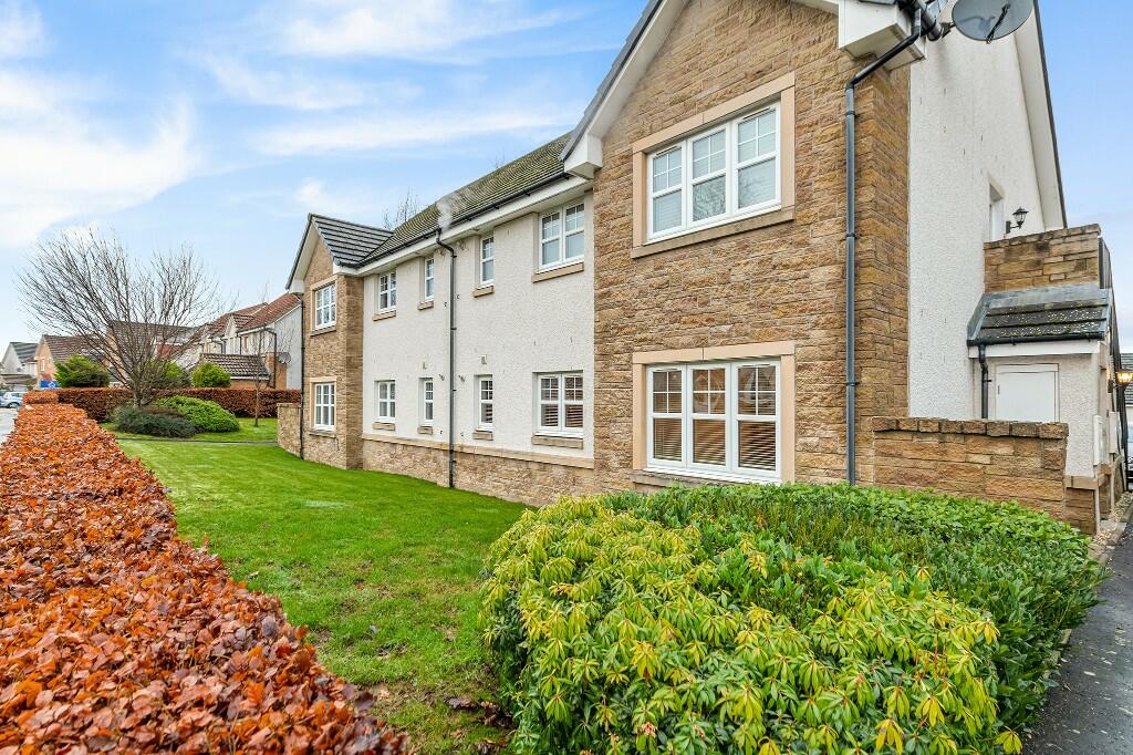 2 bedroom apartment for sale in 35 Tryst Park, Kinnaird Village