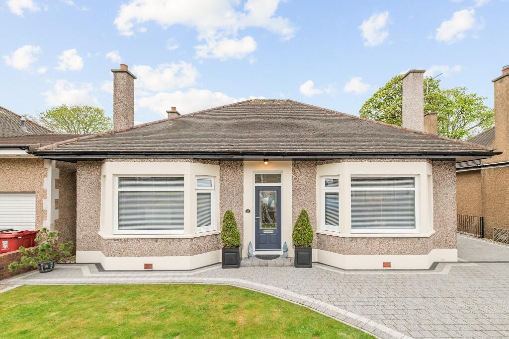 Main image of property: 40 Queens Crescent, Falkirk, Stirlingshire, FK1 5JL