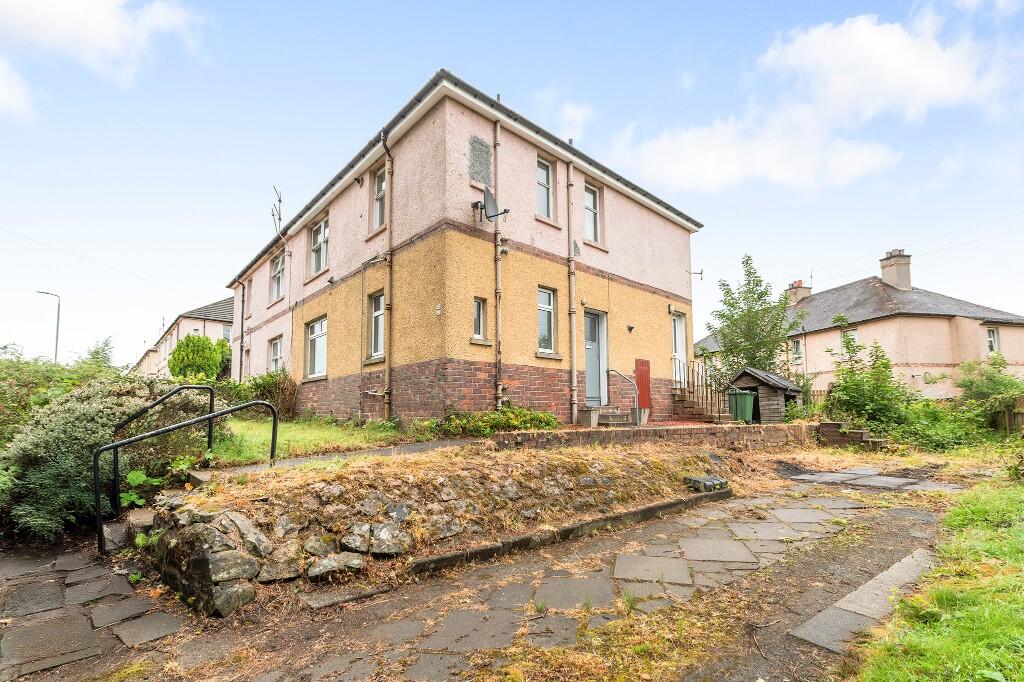 2 bedroom ground floor flat