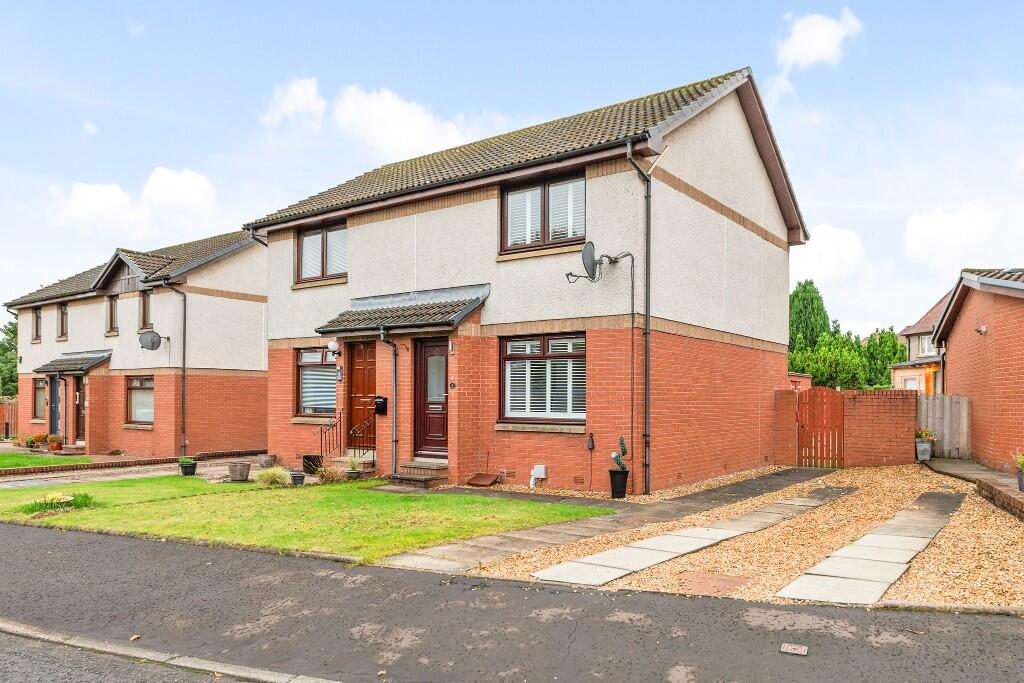 Main image of property: 6 Duncan Avenue, Carronshore, Falkirk, FK2 8JT