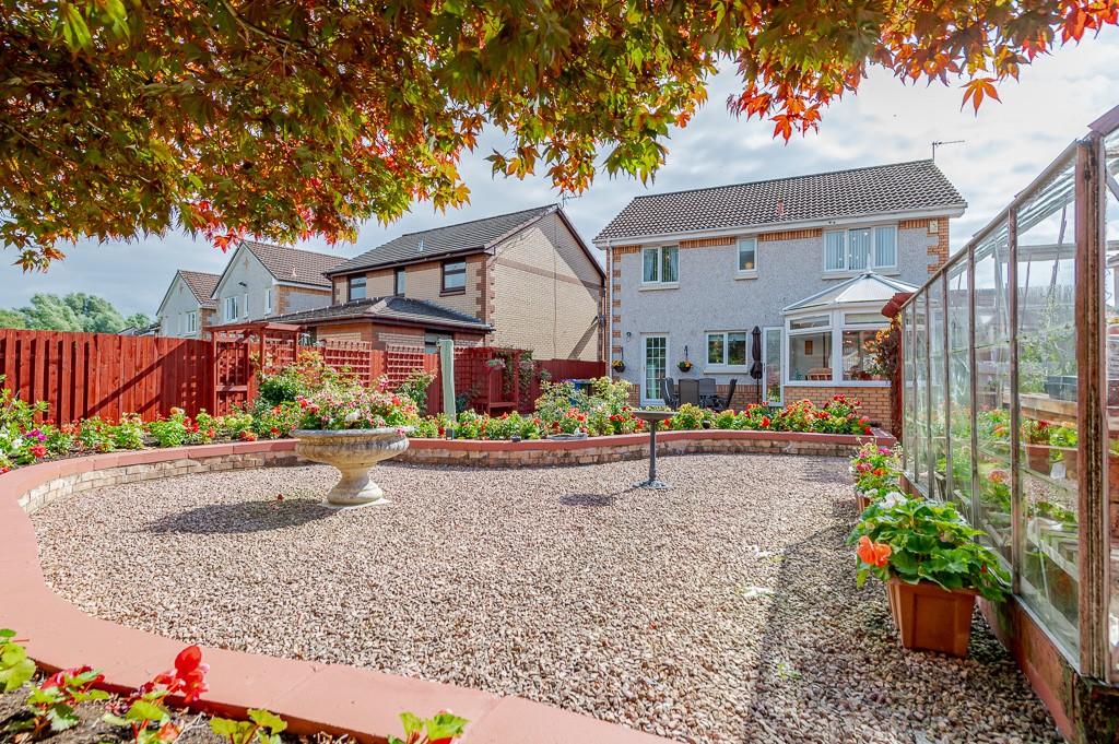 4 bedroom detached house for sale in 9 Fern Lea Grove, Carronshore