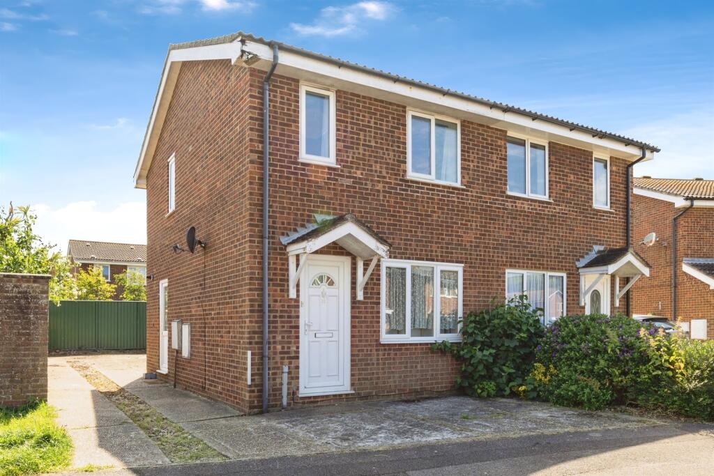 2 bedroom semidetached house for sale in Firs Lane, Folkestone, CT19