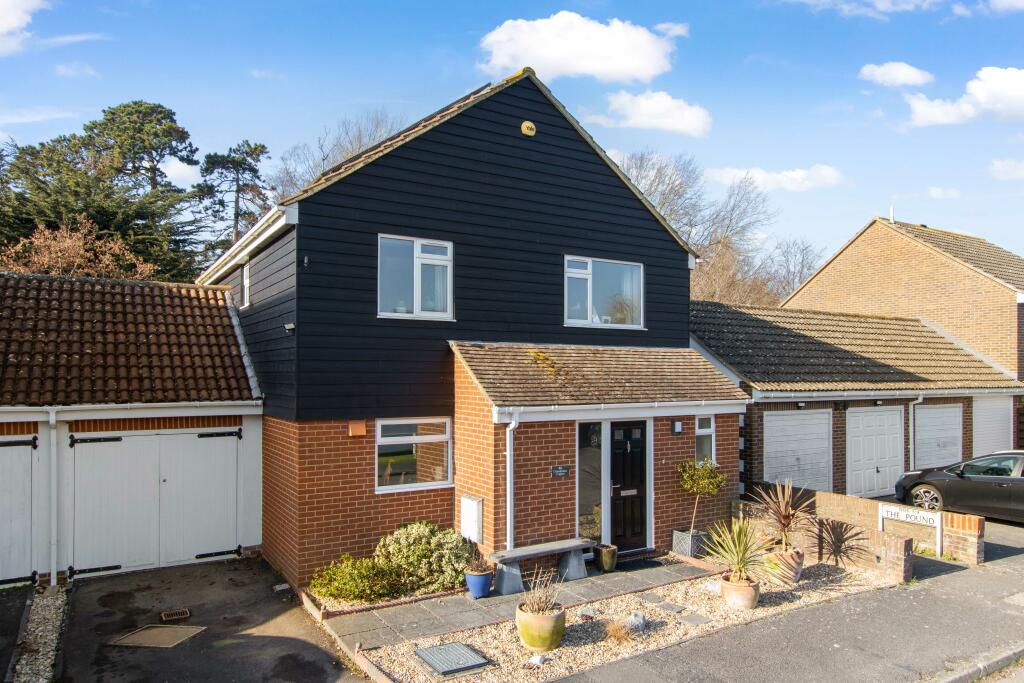 4 bedroom detached house for sale in Chawkmare Coppice, Aldwick, Bognor