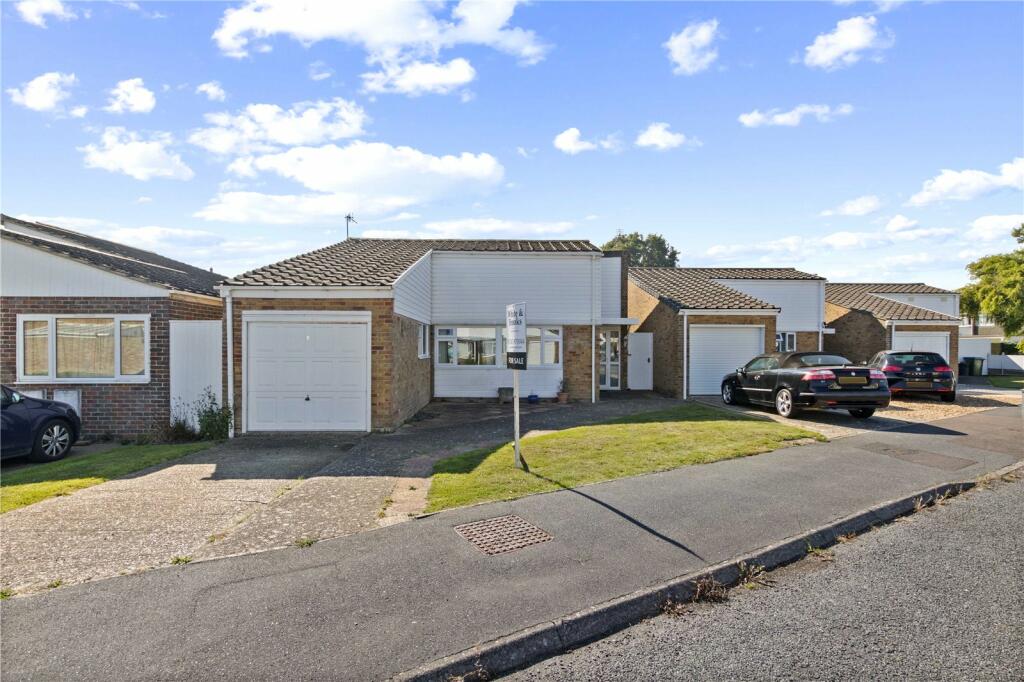 2 bedroom bungalow for sale in Conway Drive, Bognor Regis, West Sussex